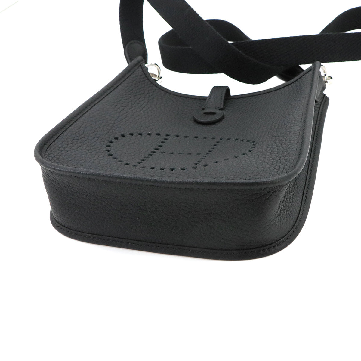 Evelyne Amazone TPM Shoulder Bag Taurillon Clemence Black