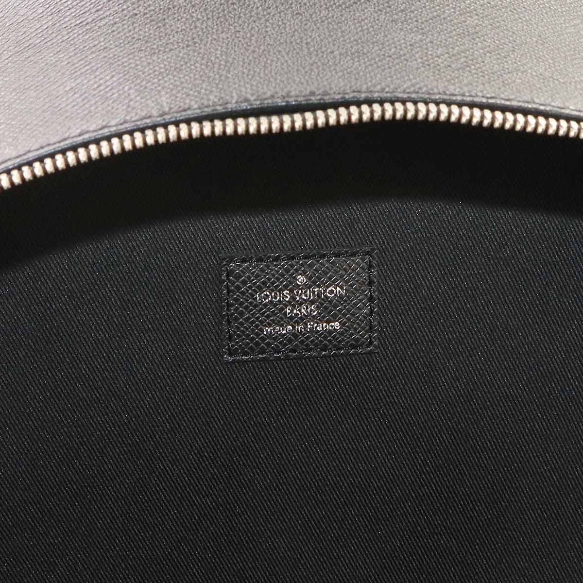 Taiga Alex Backpack Leather Noir M30258 Black Purse