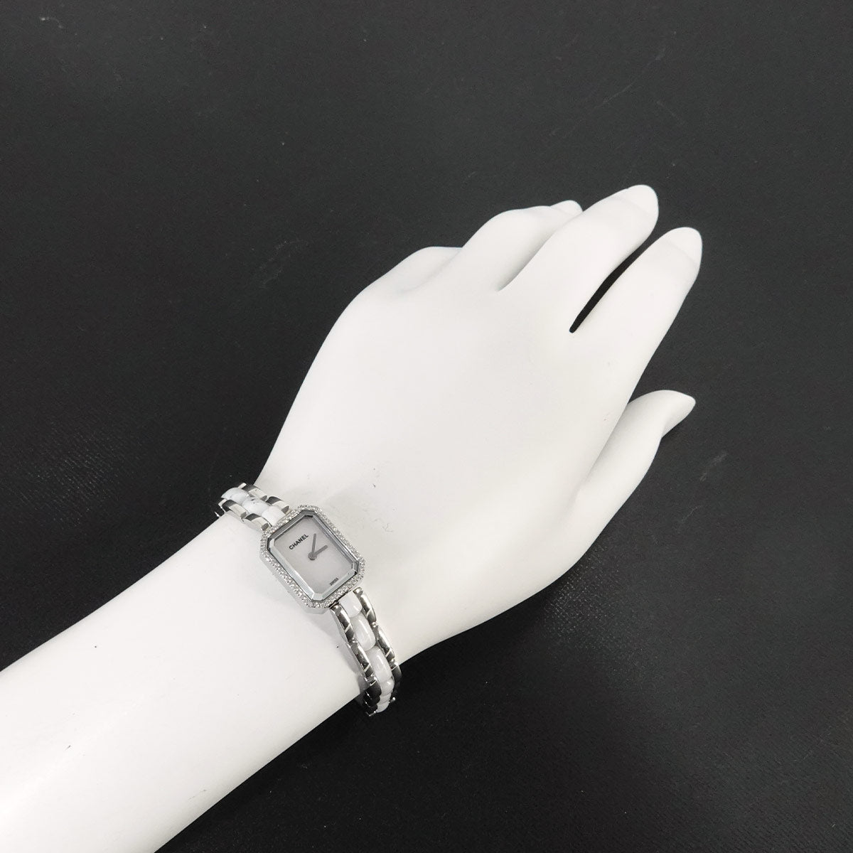 Premiere H2132 Diamond Bezel Ceramic Quartz White Dial Ladies