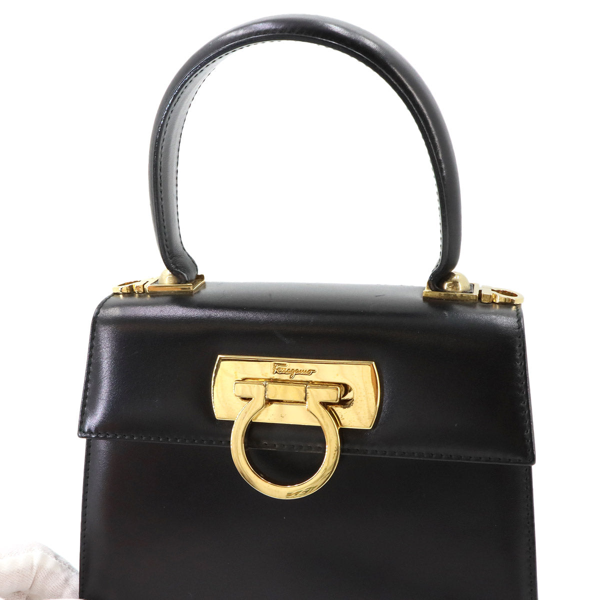 Gancini Hand Shoulder Bag Leather Black AQ212193