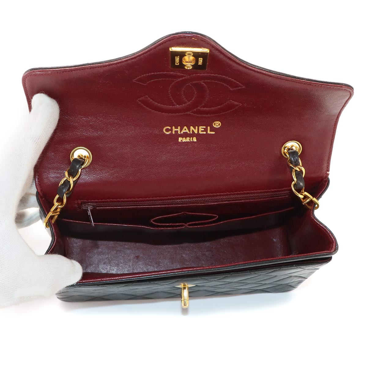 Matelasse Chain Shoulder Bag Leather Black Vintage