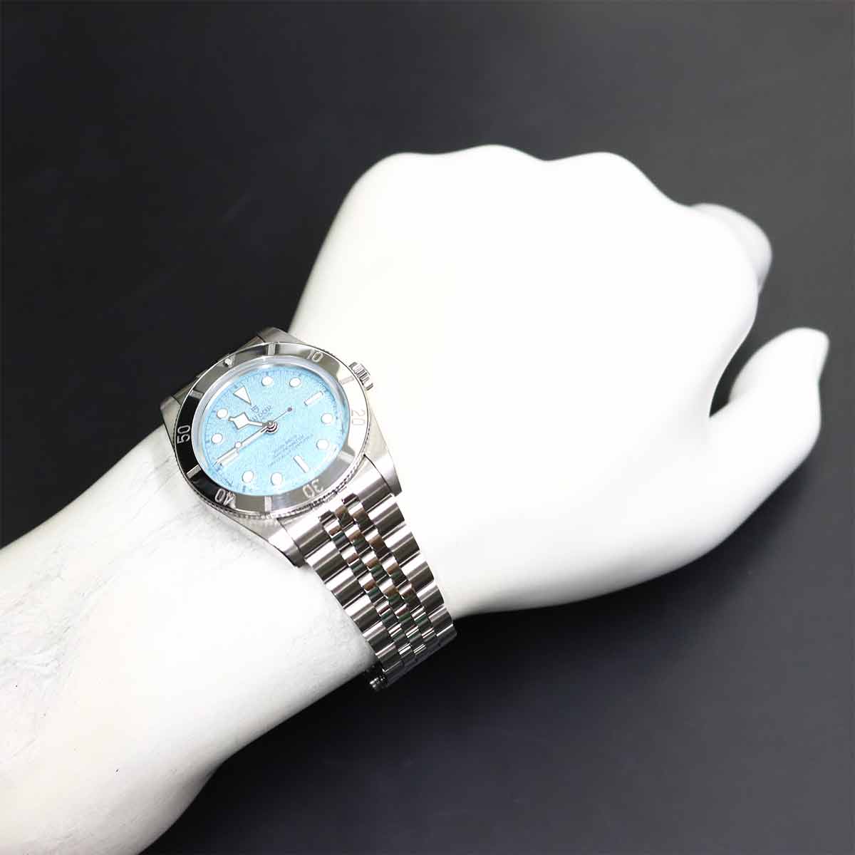 Heritage Black Bay 79000 Automatic Blue Dial Mens Watch